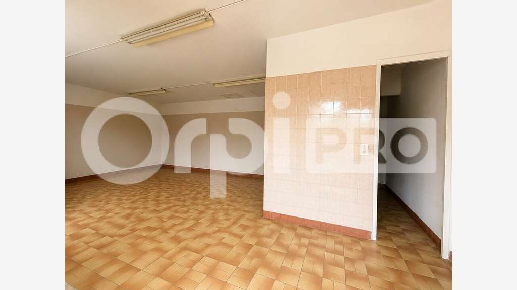 Local d'activité de 164m² à vendre à Morangis