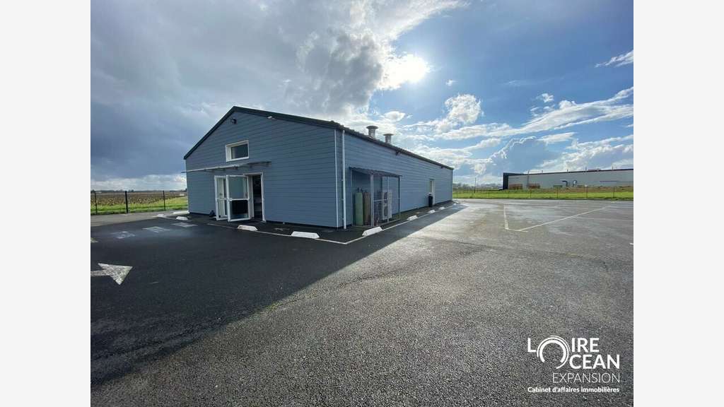 Salle de réception de 287m² à vendre à Mouzillon