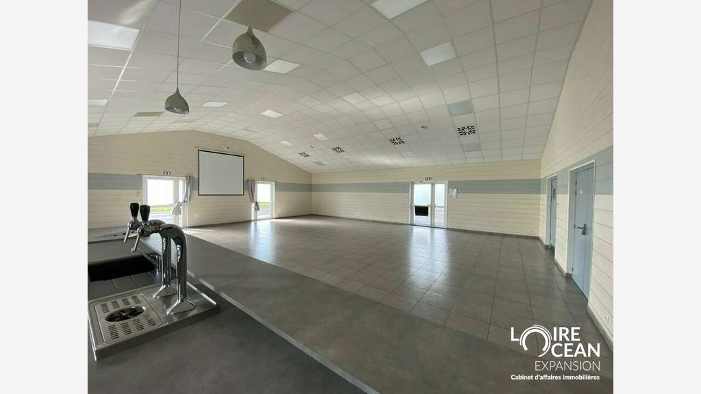 Salle de réception de 287m² à vendre à Mouzillon