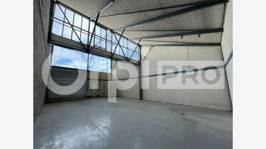 Local d'activité de 113m² à vendre à Nangis
