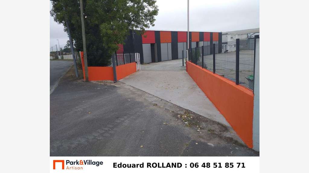 Cède local d'activité 30m² à Sainte-Luce-sur-Loire