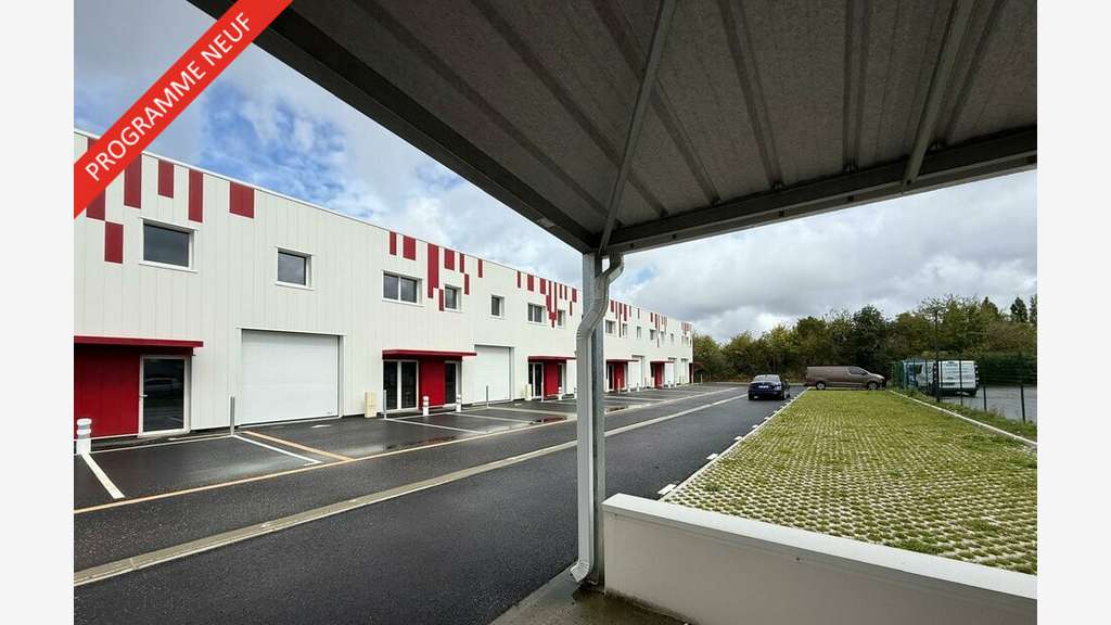 AV locaux neufs 600m² à Saint-Herblain