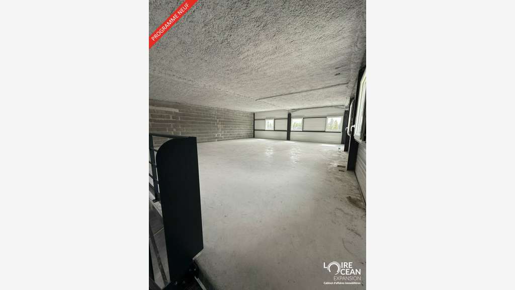 AV locaux neufs 600m² à Saint-Herblain