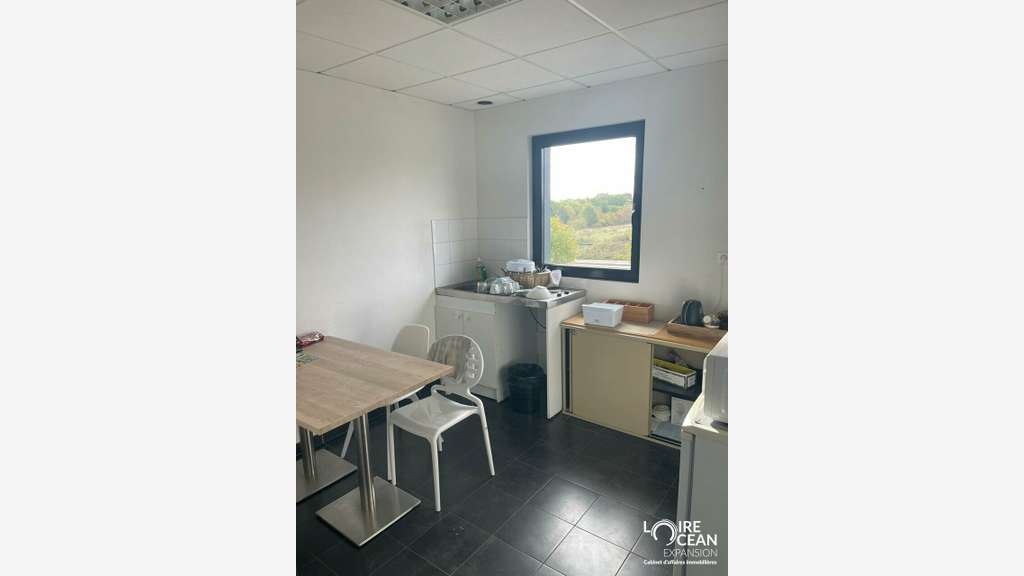 LOCAL D'ACTIVITE NANTES EST