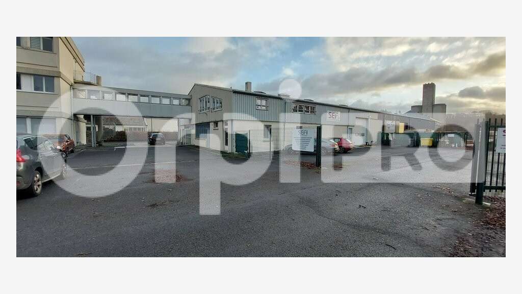 Locaux mixtes 1364m² à vendre à Nogent sur Oise