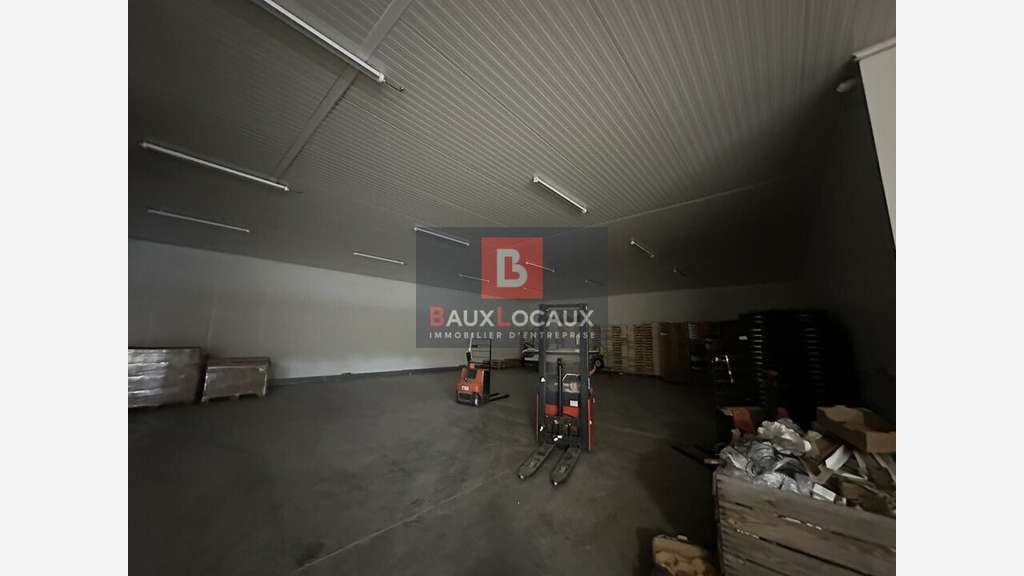 Ensemble agricole/agroalimentaire à vendre à Noves