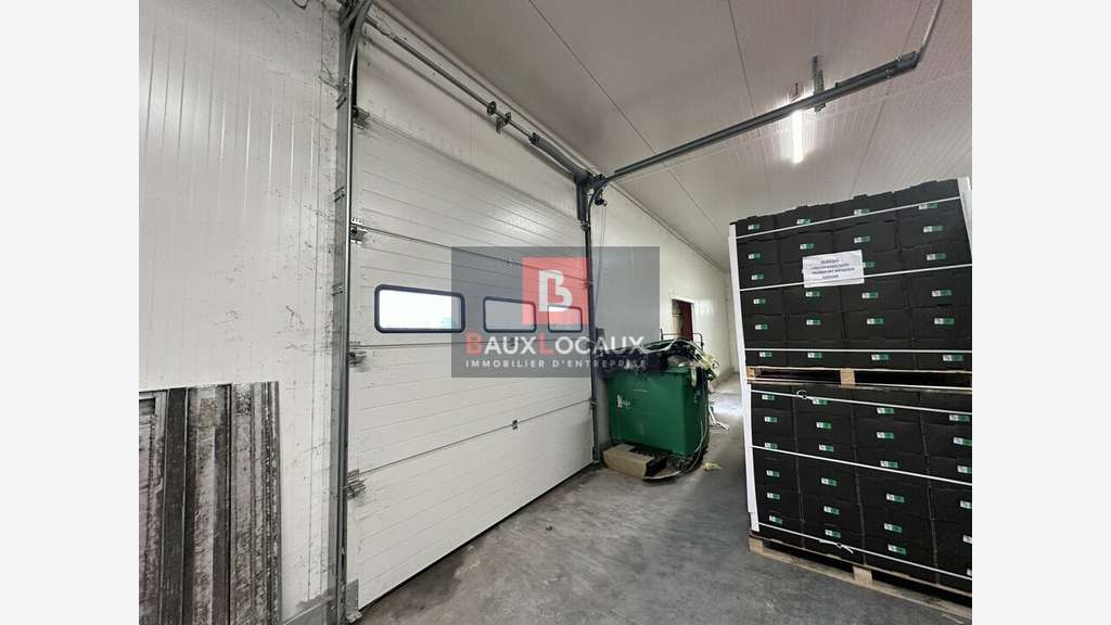 Ensemble agricole/agroalimentaire à vendre à Noves
