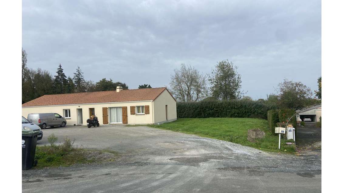 AV bâtiment artisanal 190m² zone artisanale Oudon