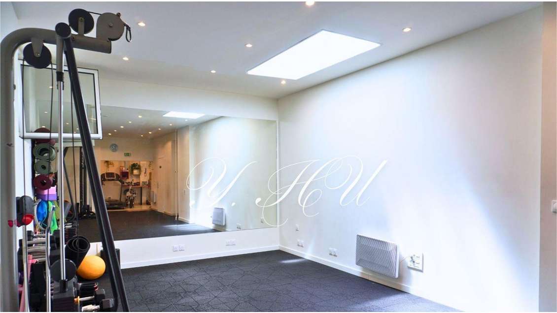 Vente local pour activité sportive 63m² Paris 19e