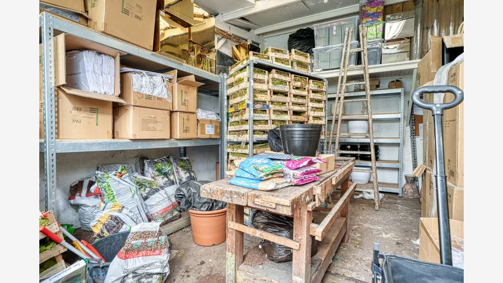 AV local commercial atelier et remise 61m² Paris