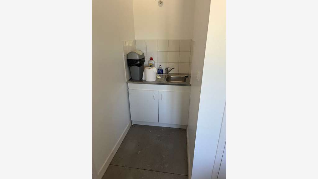 A vendre local d'activité en ZA à Penvénan