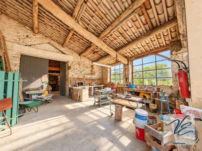 Atelier en pierre à vendre à Pépieux 233m²  