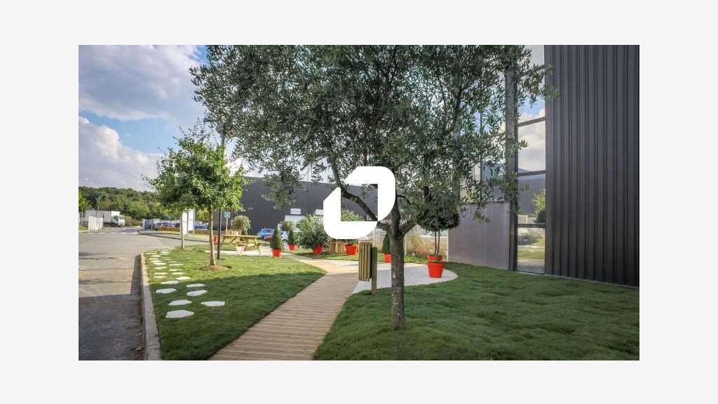 Vente Local d'activité 3795m² Persan