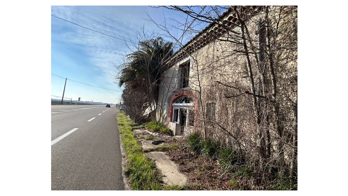 A vendre ancien restaurant de 275m² à Pierrelatte