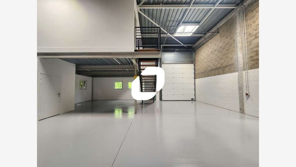 Vente Local d'activité 178m² Plaisir