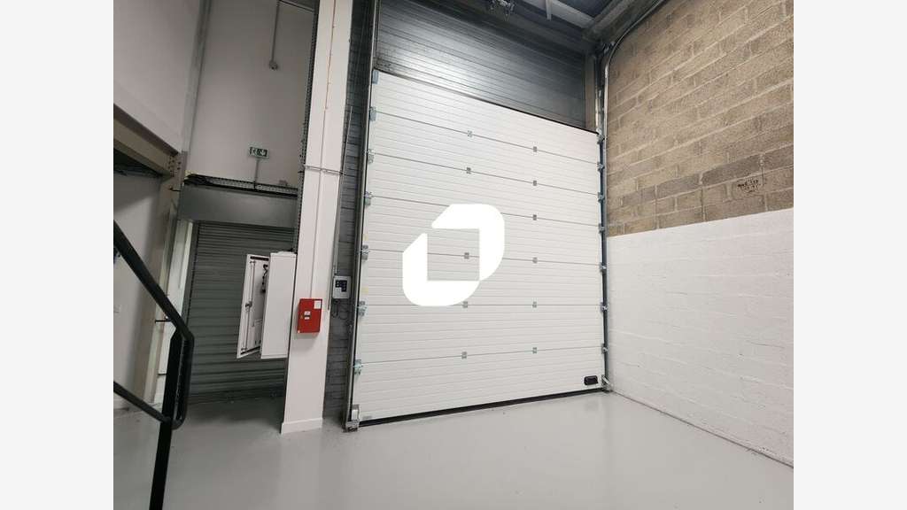 Vente Local d'activité 178m² Plaisir