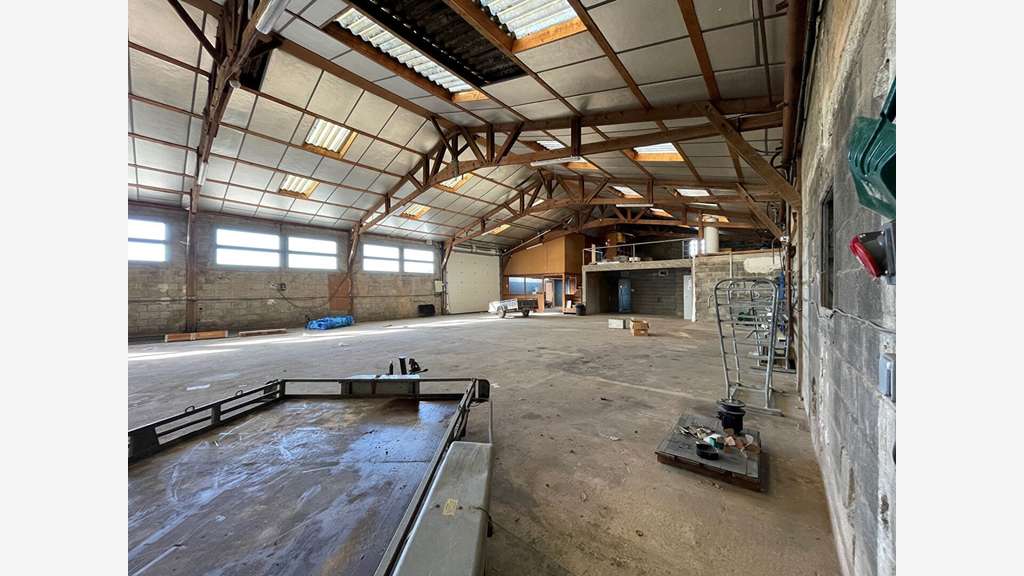 Local d'activité Pledran 1200 m2