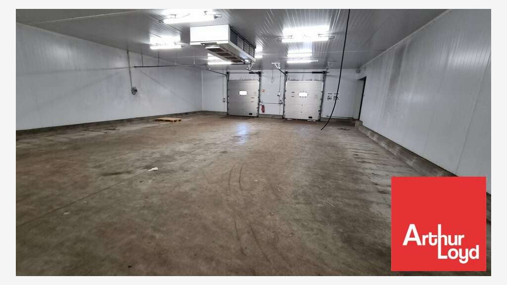 Vente local d'activité 1539m² Poitiers République