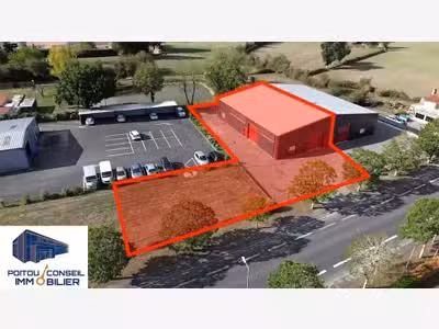 Local d'activité de 350m² à vendre à Pompaire