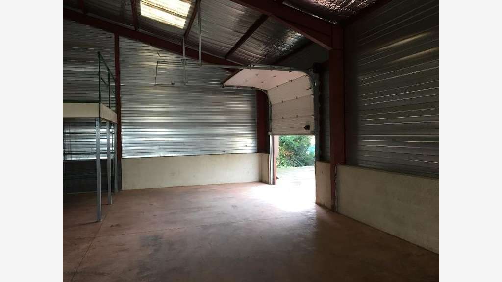 Local d'activité 1050m² à vendre Valence ZA Sud 