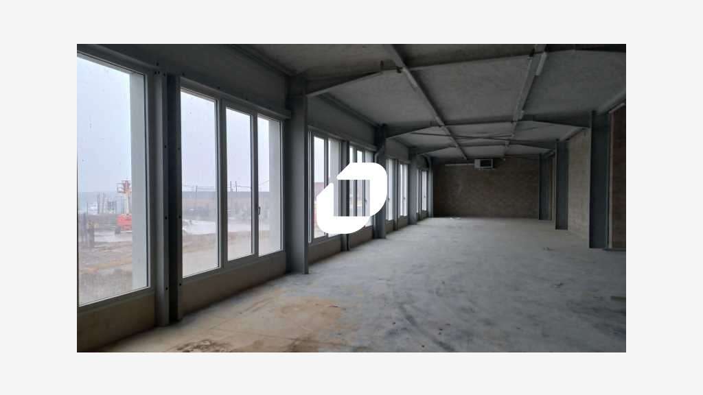 Vente Local d'activité 5504m² Puiseux en france