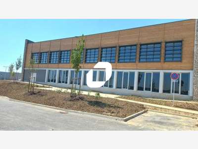Vente Local d'activité 3255m² Puiseux en france