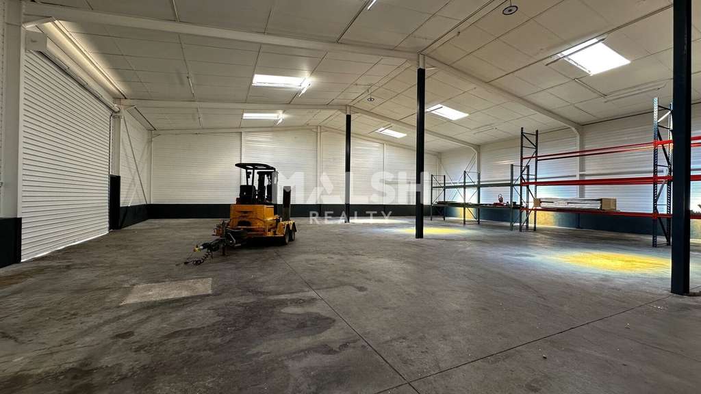 Vente bâtiment d'activités de 620m² à Pusignan