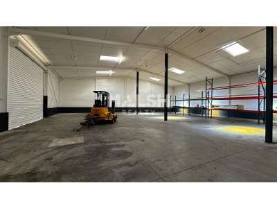 Vente Locaux d'activités - Entrepôts à Pusignan