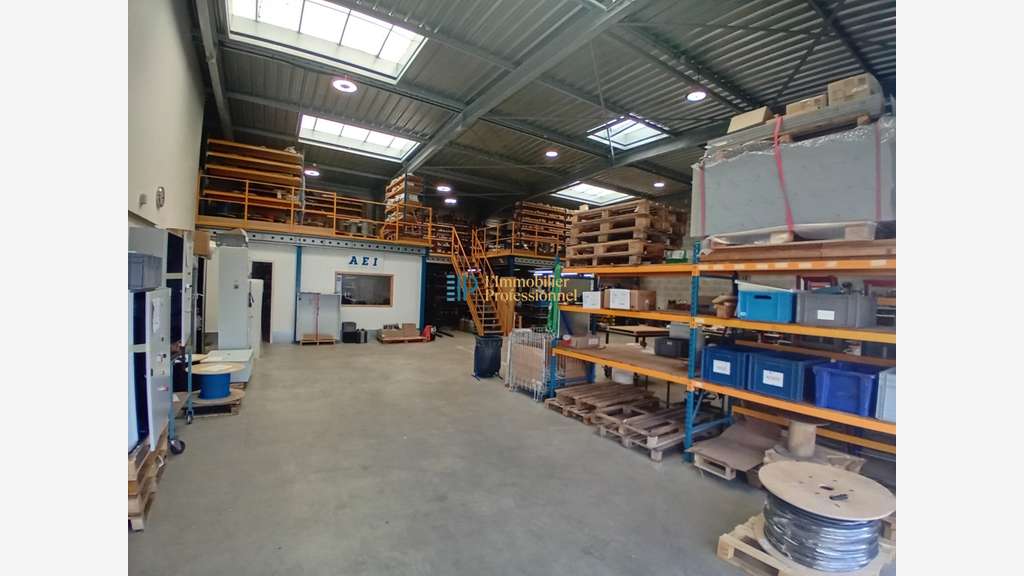 Vente local d'activité bureaux de 620m² à Quimper