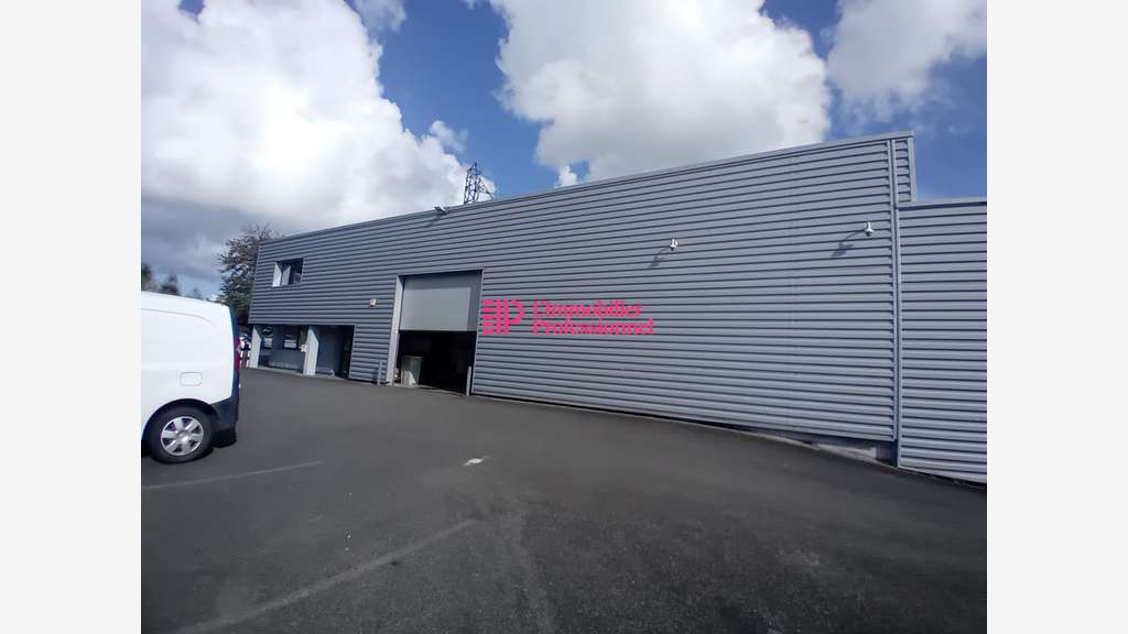 Vente local d'activité bureaux de 620m² à Quimper