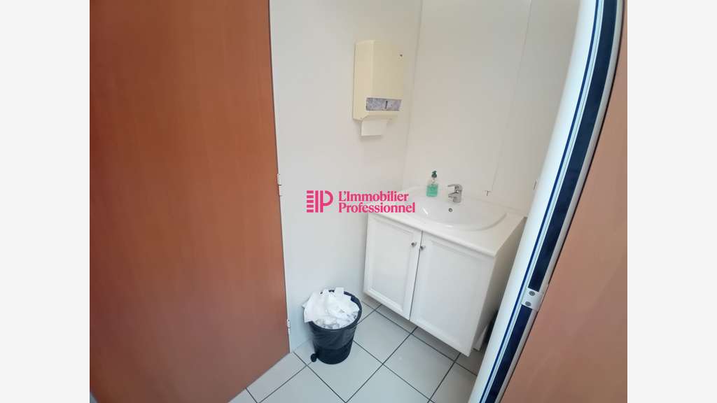 Vente local d'activité bureaux de 620m² à Quimper