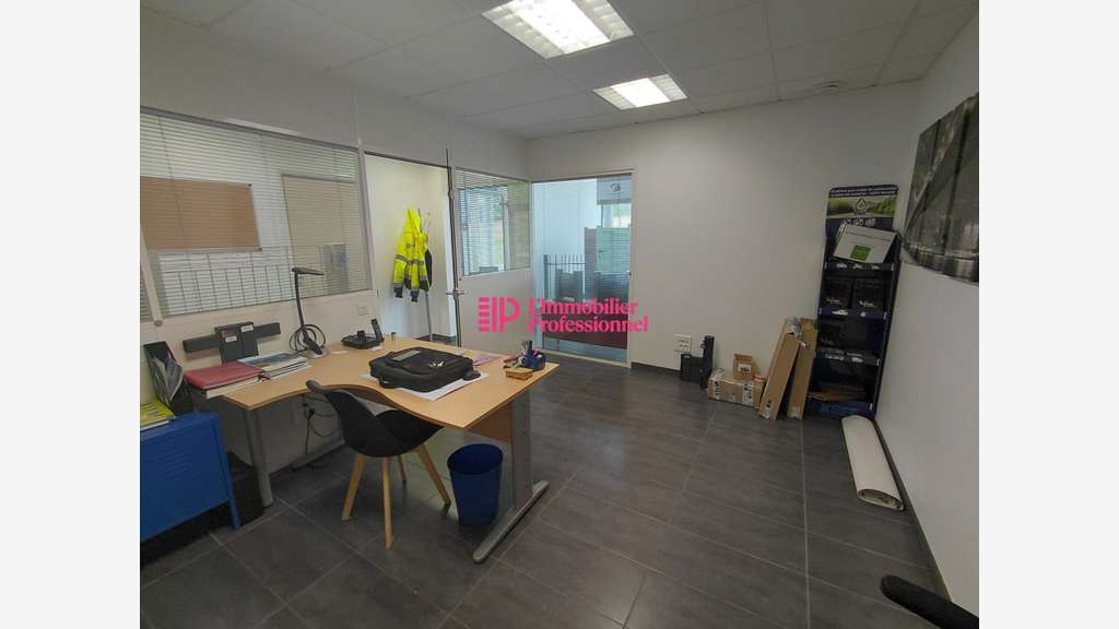 Vente local d'activité bureaux de 570m² à Quimper