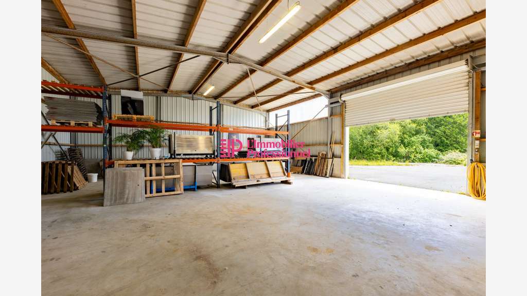 Vente local d'activité 359m² à Quimperlé
