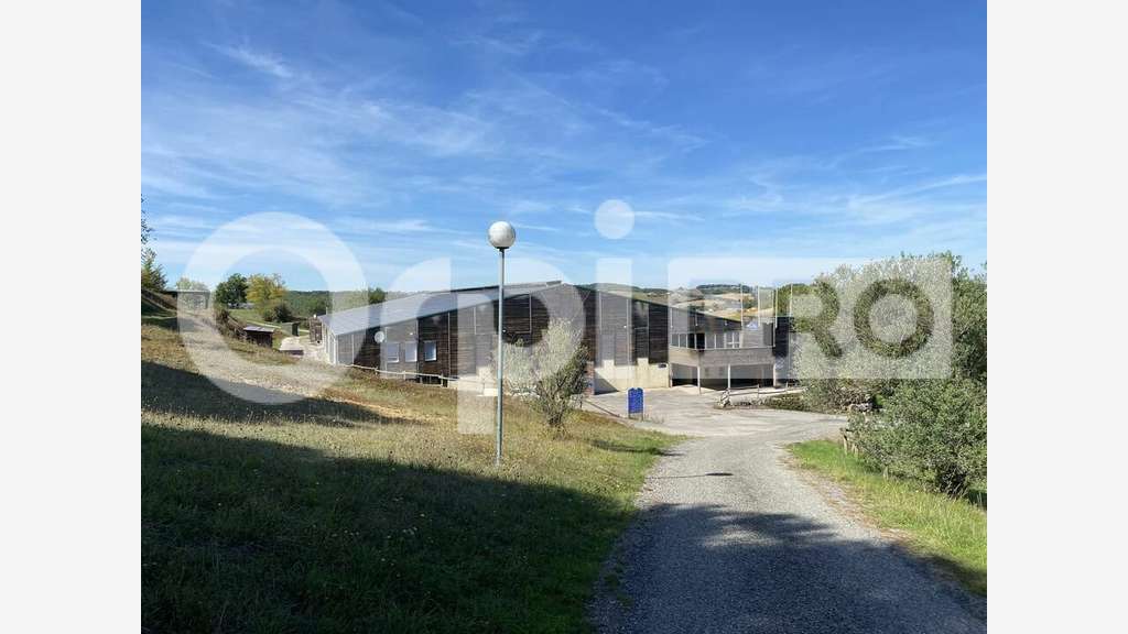 Vente ensemble immobilier de 4000m² à Réalville