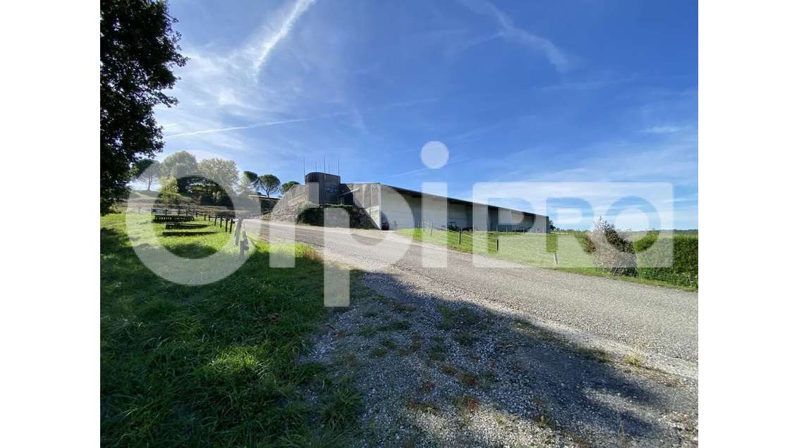 Vente ensemble immobilier de 4000m² à Réalville