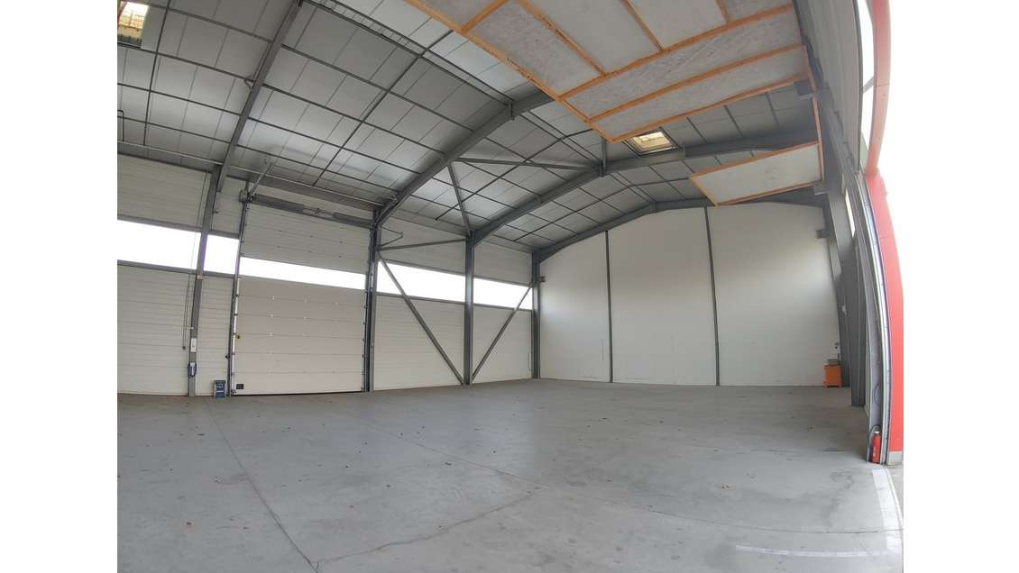 A vendre atelier Pro 2006 + bureau agglo Rodez 