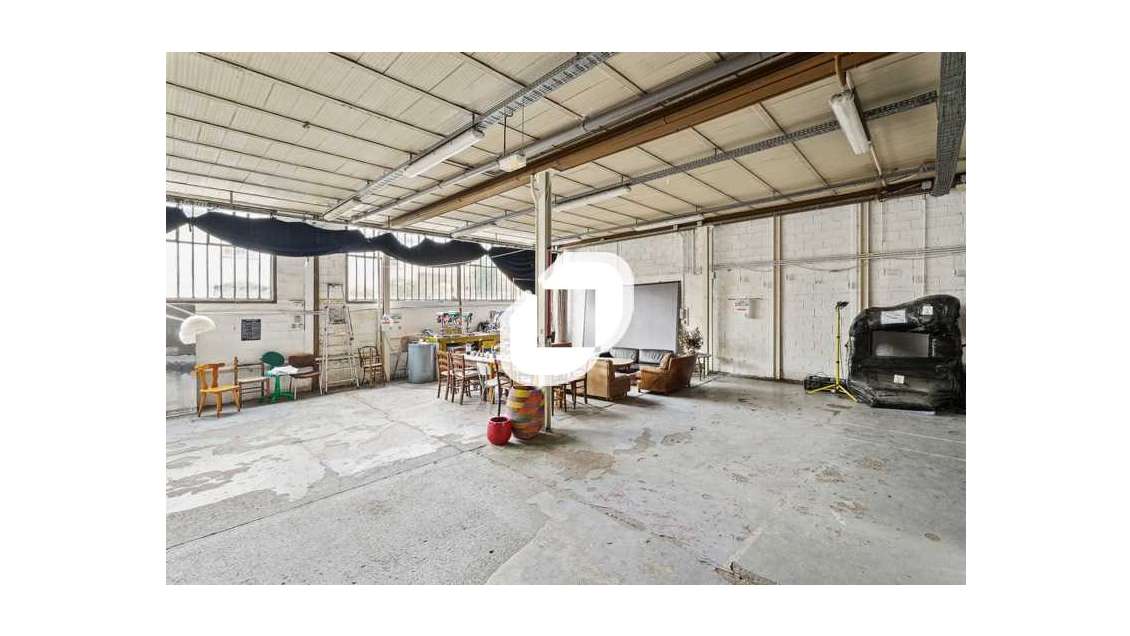 Vente Local d'activité 700m² Romainville