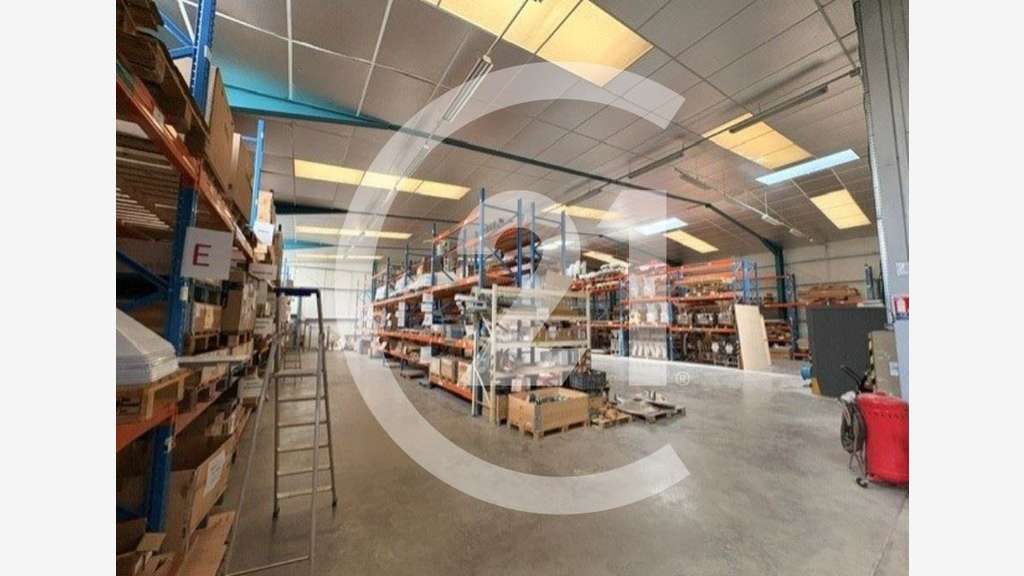 Vente bâtiment d'activité 1930m² Romans-sur-Isère