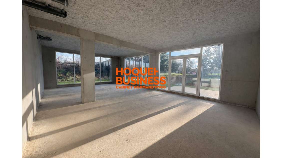 AV locaux professionnels neufs 62m² à Franqueville