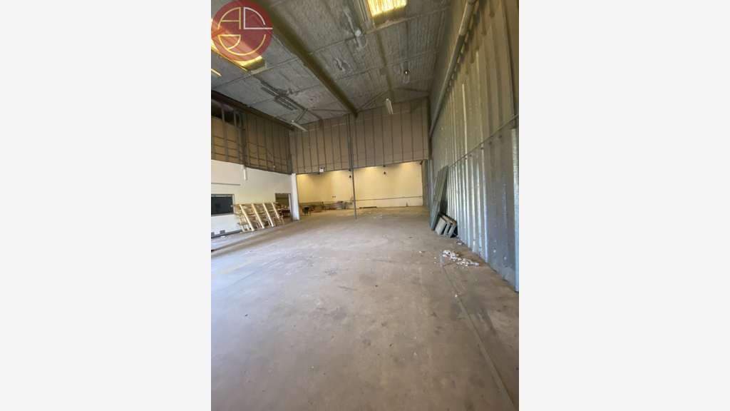 Bâtiment d'activité 1775m² à vendre à Saint-Alban