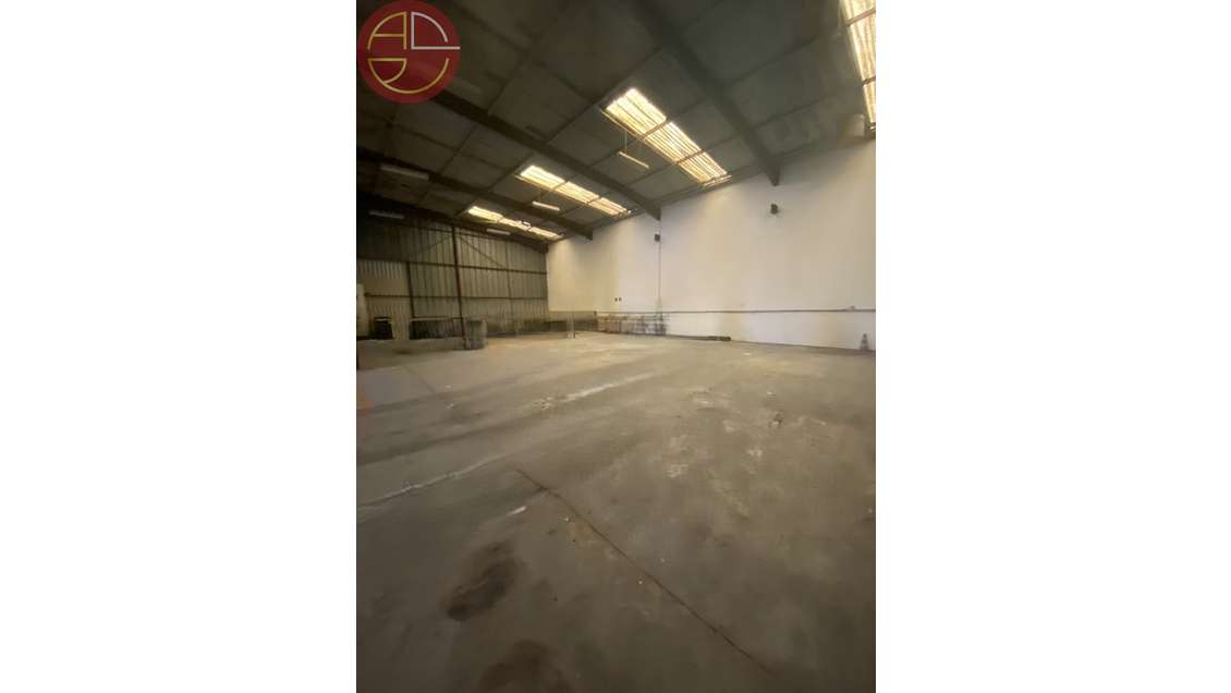 Bâtiment d'activité 1775m² à vendre à Saint-Alban