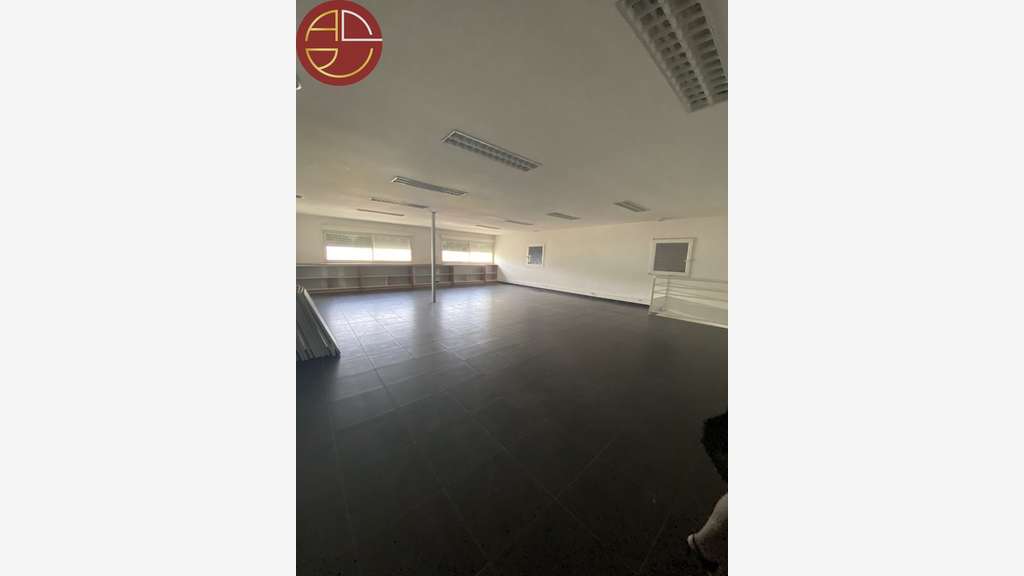 Bâtiment d'activité 1775m² à vendre à Saint-Alban