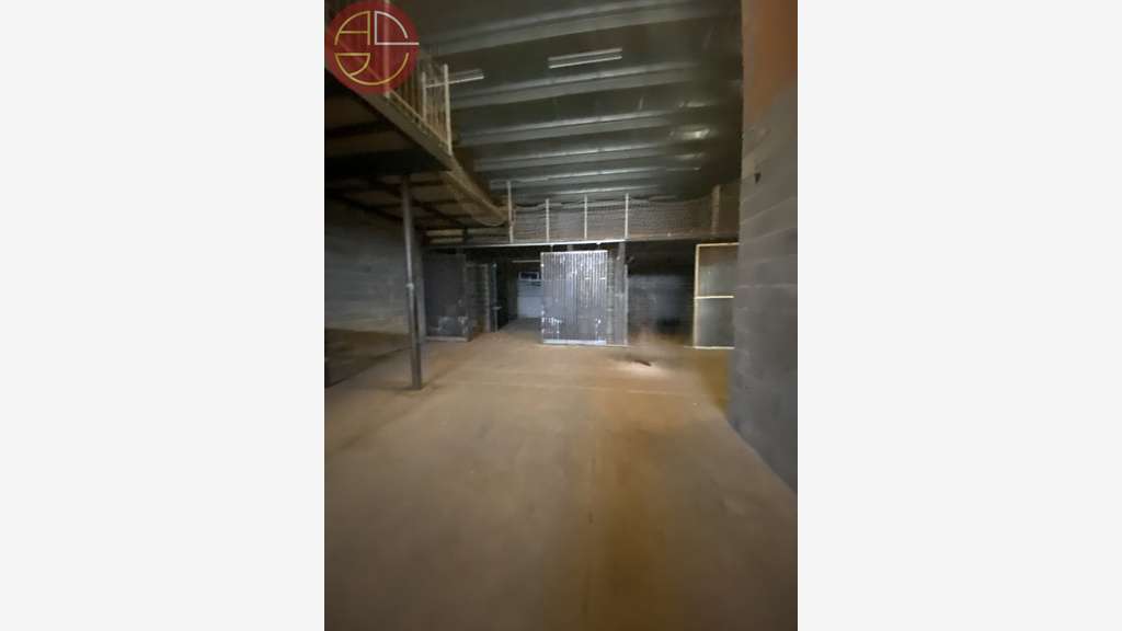 Bâtiment d'activité 1775m² à vendre à Saint-Alban
