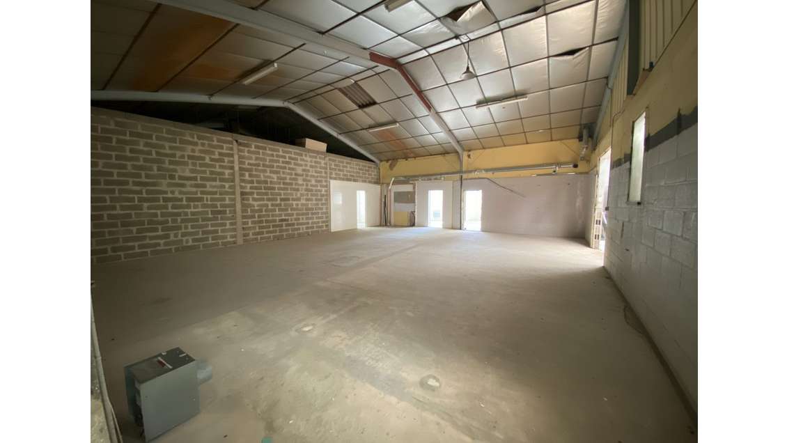 Entrepôt de 770m² à vendre Saint Aubin sur Gaillon