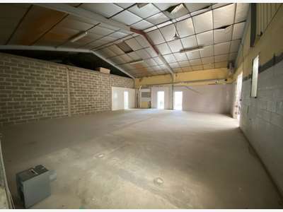 Entrepôt de 770m² à vendre Saint Aubin sur Gaillon