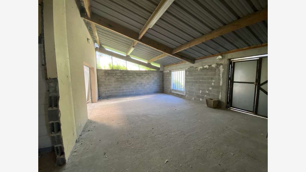 Entrepôt de 770m² à vendre Saint Aubin sur Gaillon