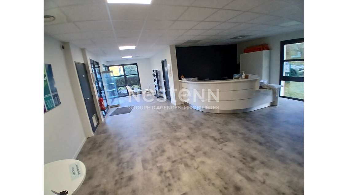 A vendre local d'activité 1500m² en ZA sur Vannes 