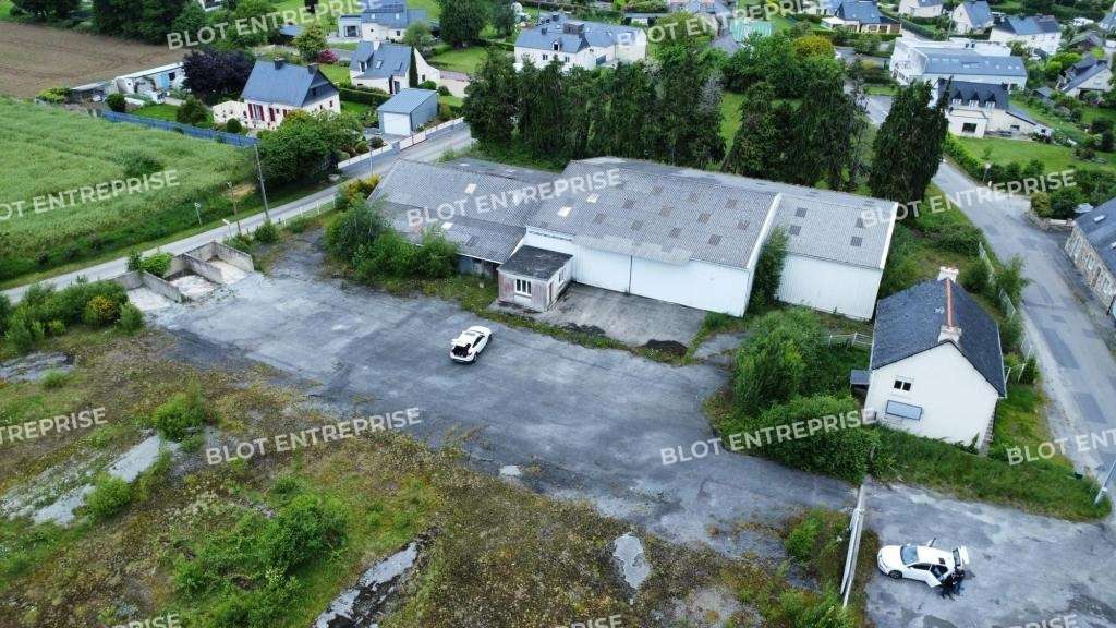À VENDRE - LOCAL D'ACTIVITES 950 M² - ST BARNABE