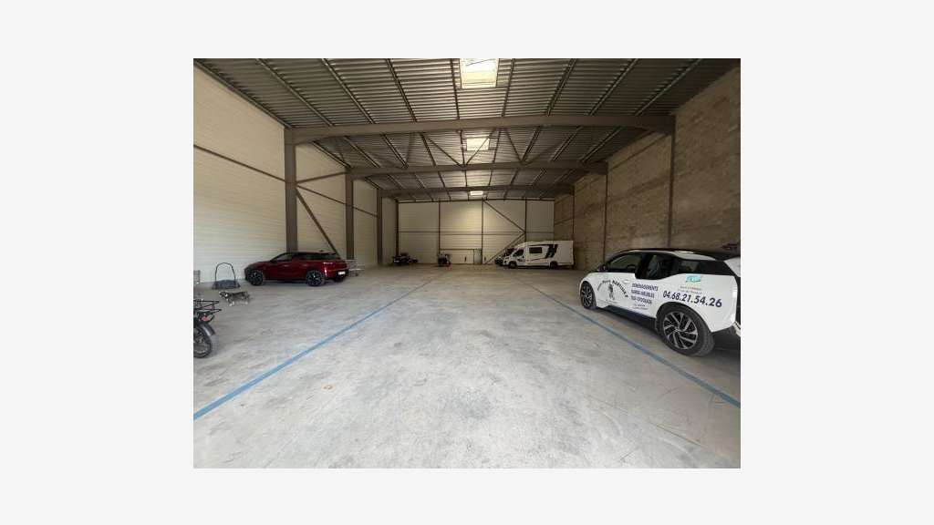 Vente local d'activité 1015m² en ZA Saint Cyprien