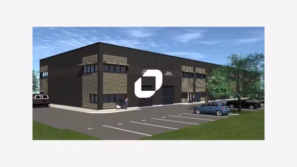 Bâtiment à Vendre | 1 750 m² | À Saint-Fargeau-Pon